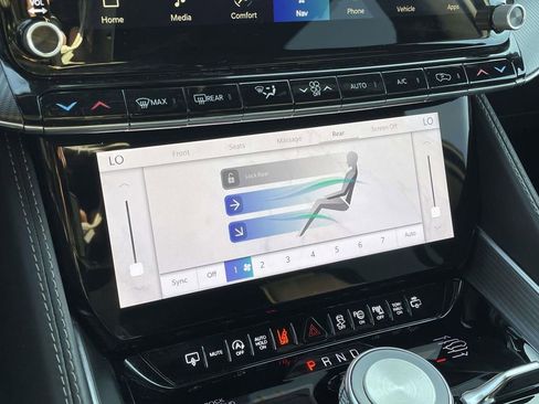 Used 2024 Jeep Grand Wagoneer Series II w/ Quick Order Packagew 28T image 21