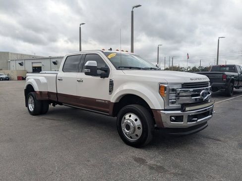 Used 2019 Ford F450 King Ranch w/ King Ranch Ultimate Package image 3