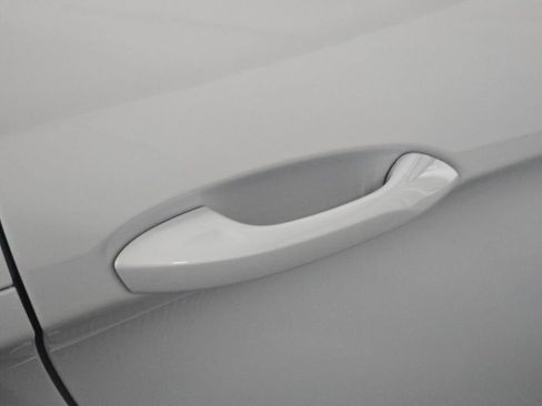 Certified 2025 Porsche 718 Boxster S RWD image 24