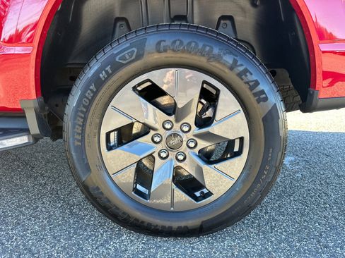 Used 2023 Ford F150 Lightning Lariat w/ Tow Technology Package image 20