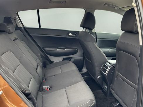 Used 2021 Kia Sportage LX AWD/4WD image 12