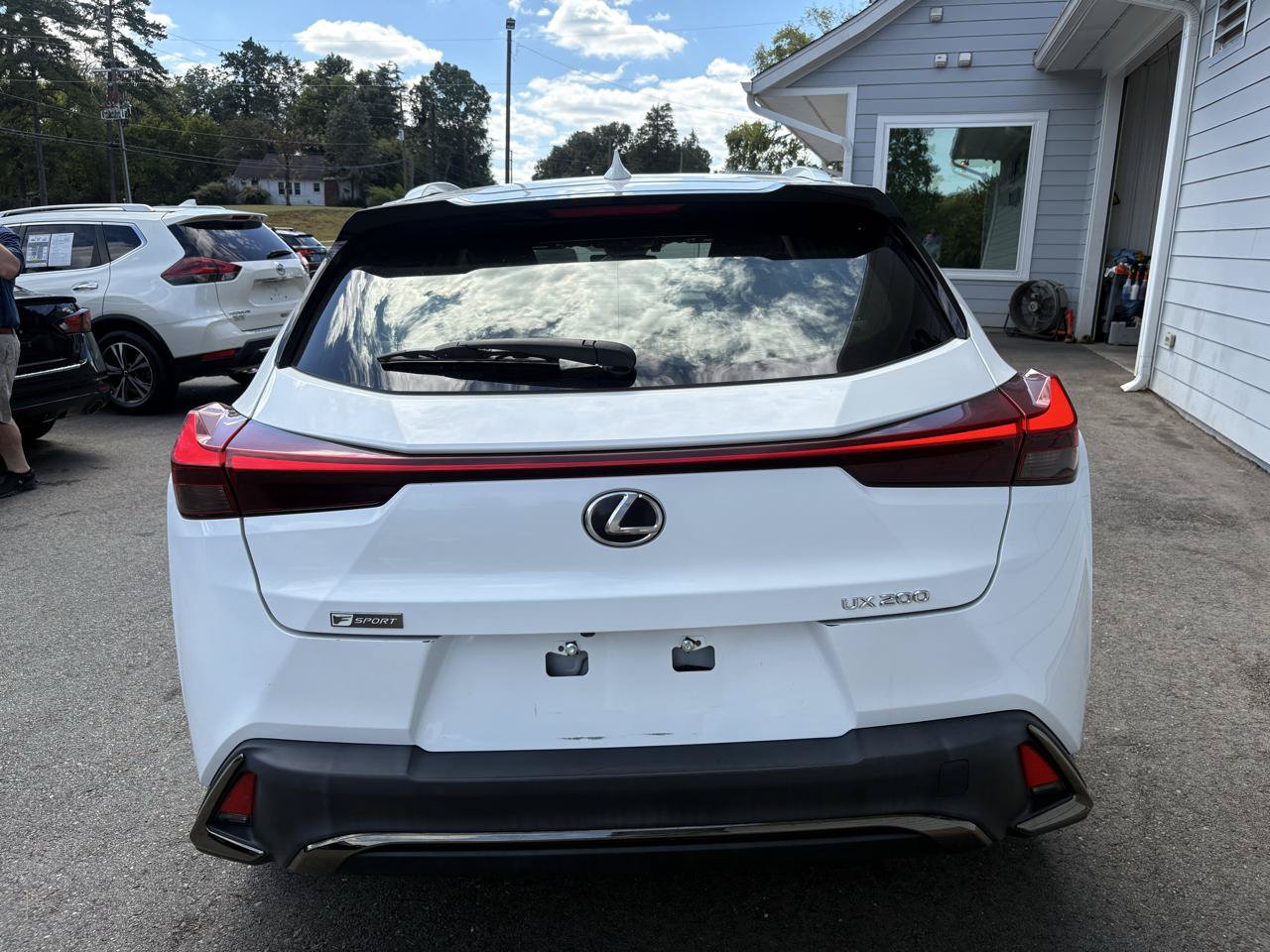 Used 2020 Lexus UX 200 F Sport FWD image 4