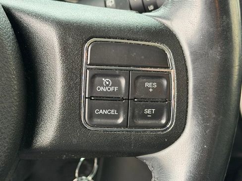 Used 2017 Jeep Wrangler Unlimited Sahara w/ Connectivity Group image 14