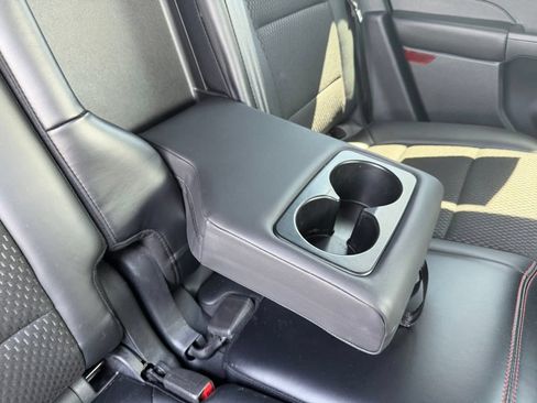 Used 2025 Ford Escape ST-Line FWD image 36