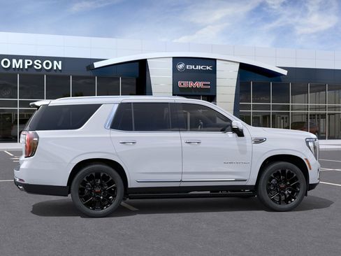 New 2026 GMC Yukon Denali w/ Sun & Power Step Package AWD/4WD image 29