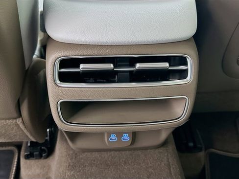 New 2026 Genesis GV70 2.5T Advanced image 18