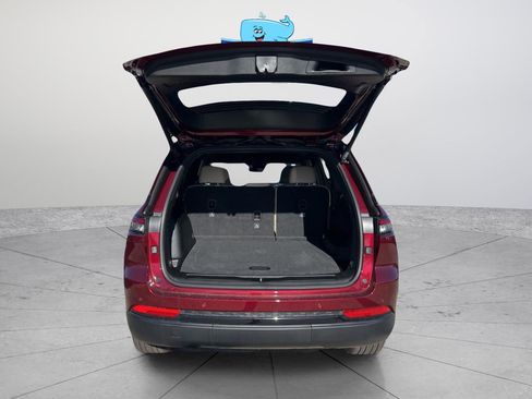 New 2025 Jeep Grand Cherokee Limited w/ Black Appearance Package image 30