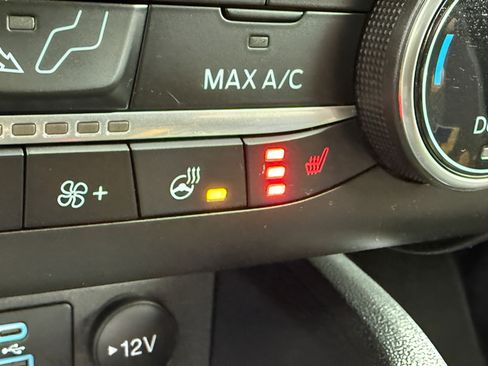 Used 2023 Ford Escape Active AWD/4WD image 9