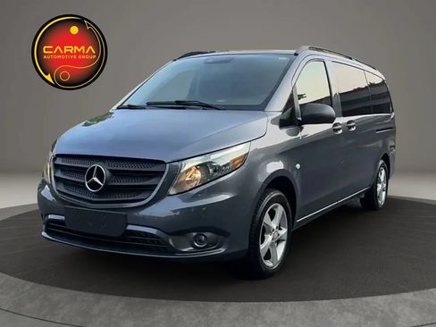 Used 2016 Mercedes-Benz Metris Passenger image 1