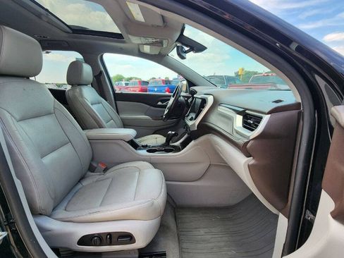 Used 2017 GMC Acadia SLT FWD image 14