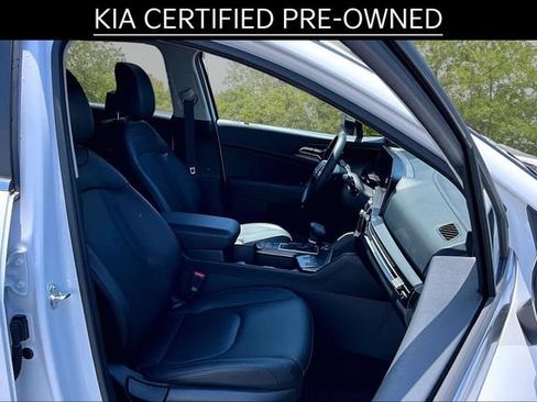 Certified 2026 Kia Sportage EX FWD image 7