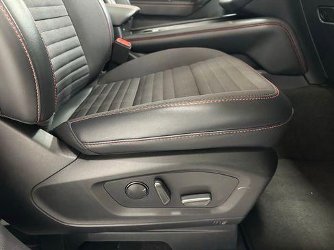 Used 2025 Ford Explorer ST-Line image 60