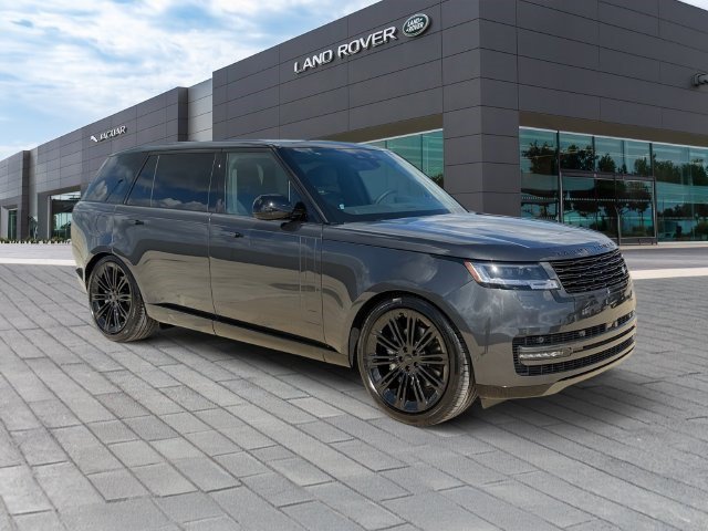 New 2026 Land Rover Range Rover Long Wheelbase SE AWD/4WD image 7