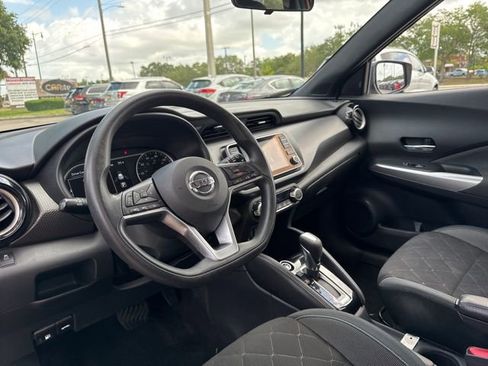 Used 2019 Nissan Kicks SV FWD image 23