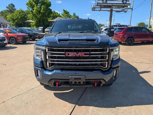 Used 2020 GMC Sierra 2500 AT4 w/ AT4 Premium Package AWD/4WD image 2
