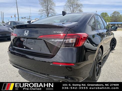 Used 2022 Honda Civic Sport image 5