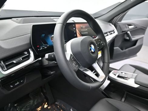 New 2026 BMW X2 xDrive28i w/ Technology Package AWD/4WD image 18