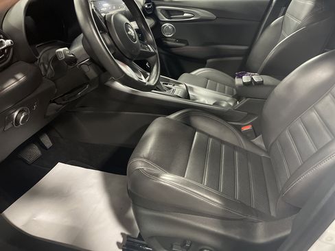 Used 2023 Dodge Hornet GT Plus w/ GT Blacktop Package image 9