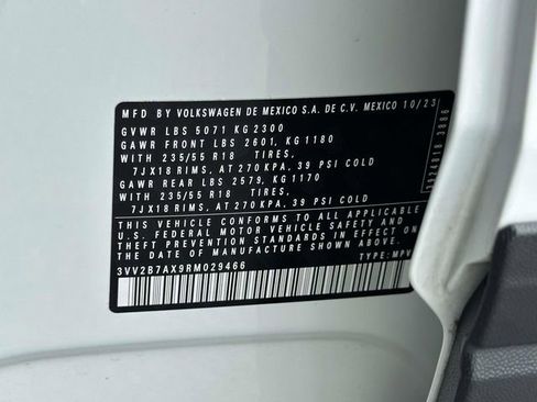 Used 2024 Volkswagen Tiguan SE image 26