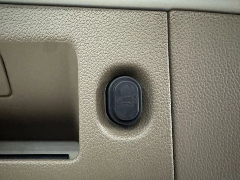 Used 2016 Chevrolet Tahoe LTZ image 29