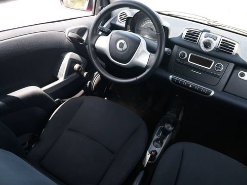 Used 2012 smart fortwo pure RWD image 17