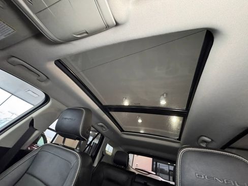 Used 2020 GMC Terrain Denali w/ GMC Pro Grade Package image 39