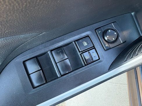 Used 2021 Toyota RAV4 XLE w/ Convenience Package image 11