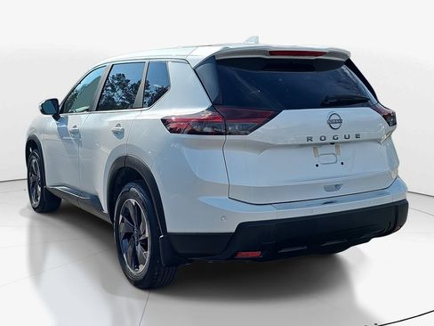 New 2026 Nissan Rogue SV FWD image 8