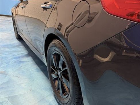 Used 2017 Kia Optima LX image 10