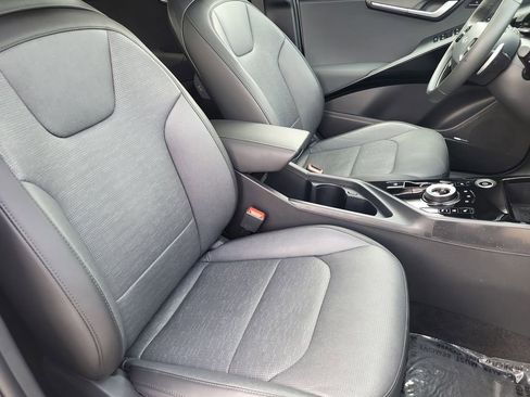 Certified 2023 Kia Niro Wave w/ Wave Preserve Package image 22