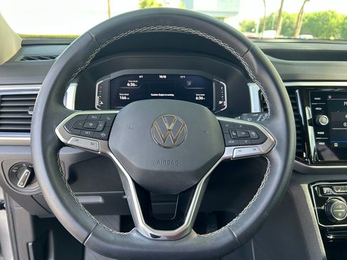 Used 2023 Volkswagen Atlas SE w/ Black Wheel Package image 22