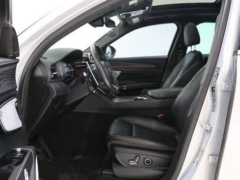 Used 2023 Maserati Grecale GT AWD/4WD image 16