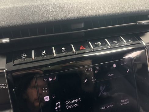 Used 2025 Jeep Grand Cherokee L Altitude image 22