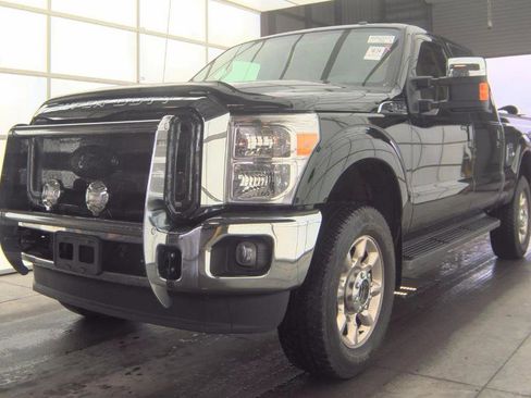 Used 2016 Ford F250 Lariat w/ Snow Plow Prep Package AWD/4WD image 4