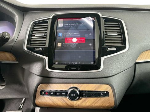 Used 2025 Volvo XC90 B6 Plus w/ Protection Package Premier image 11