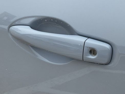 New 2025 Nissan Versa SV w/ Trunk Package image 9