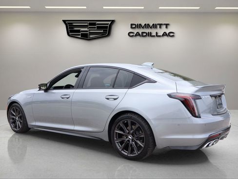 Used 2026 Cadillac CT5 V RWD image 3