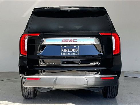 Used 2023 GMC Yukon SLT w/ SLT Premium Package image 6