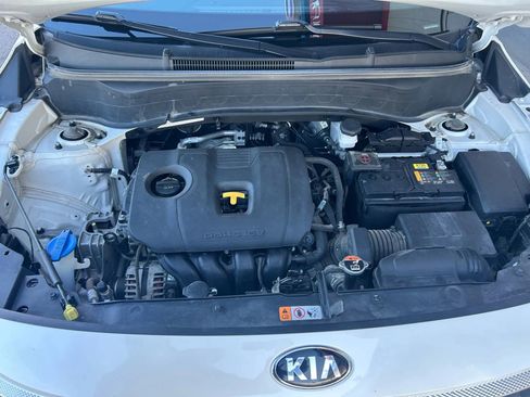 Used 2021 Kia Seltos LX image 15