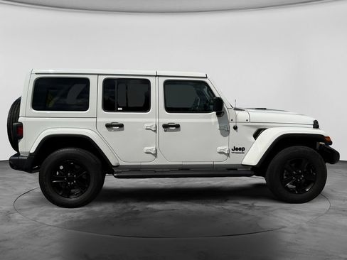 Used 2020 Jeep Wrangler Unlimited Sahara AWD/4WD image 11
