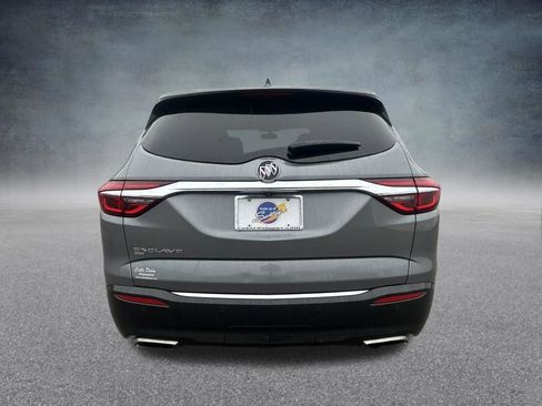 Used 2020 Buick Enclave Essence w/ Sound and Sites Package image 5