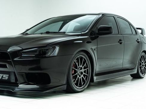 Used 2014 Mitsubishi Lancer Evolution GSR image 9