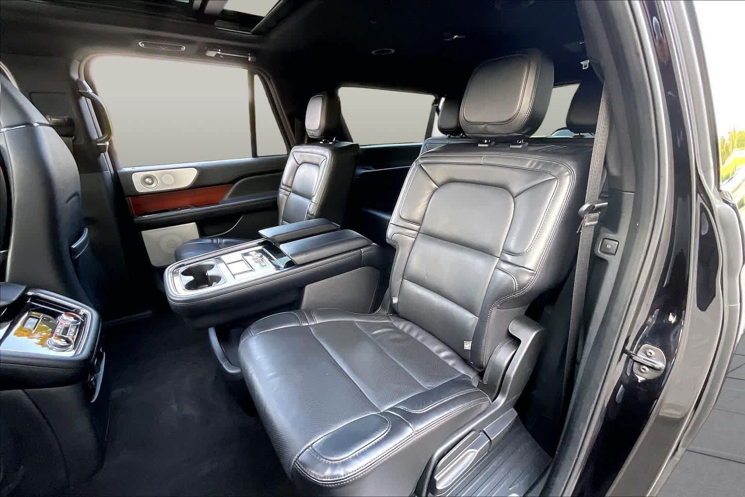 Used 2021 Lincoln Navigator L Reserve AWD/4WD image 20