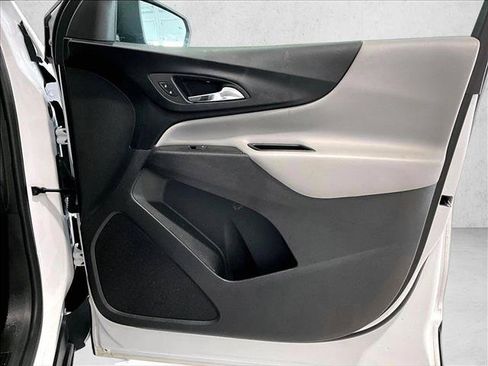 Used 2024 Chevrolet Equinox LS w/ LS Convenience Package FWD image 19