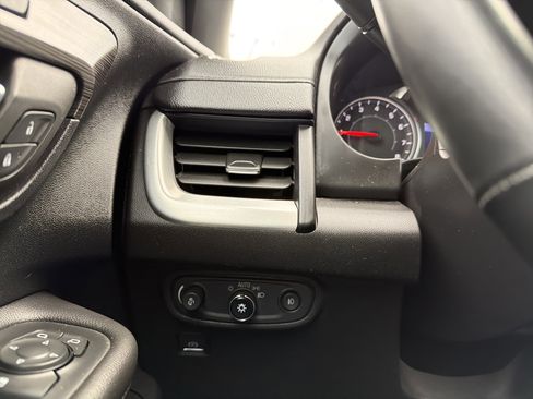 Certified 2023 GMC Terrain SLT image 23