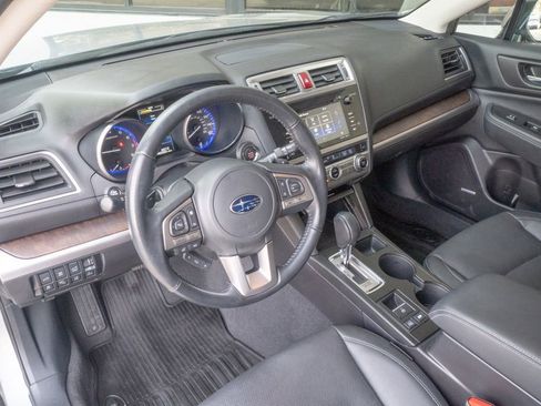 Used 2016 Subaru Outback 3.6R Limited AWD/4WD image 9
