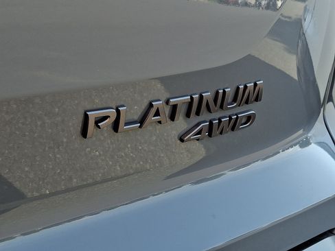 New 2026 Nissan Pathfinder Platinum w/ Cargo Package AWD/4WD image 6