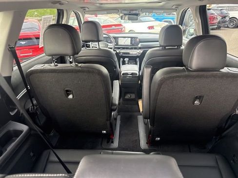Used 2025 Kia Telluride S image 47