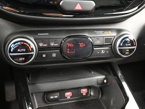 Used 2022 Kia Soul EX image 24