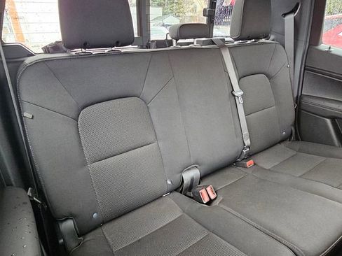 Used 2023 Chevrolet Colorado LT w/ LT Convenience Package II AWD/4WD image 17